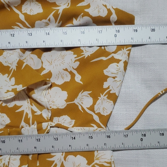 NWT Lulus Floral Ruffle Asymmetrical Wrap Dress in Yellow and White Size L - Picture 13 of 15